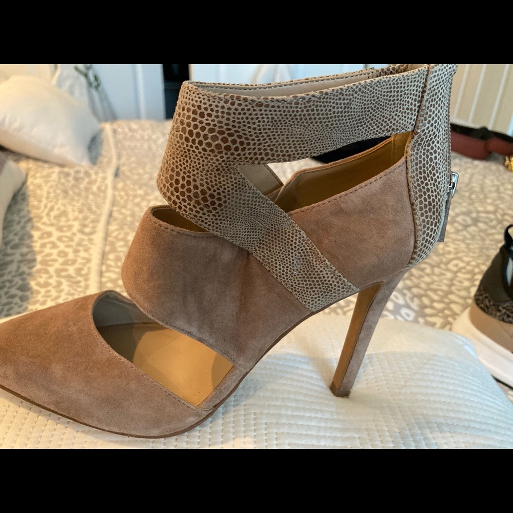 Vince Camuto suede shoe